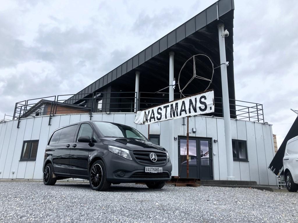 Mercedes-Benz Vito 114 26.666€+BTW Automaat / Camera / A1 K, Auto's, 4 deurs, Monovolume, 136 pk, Zwart