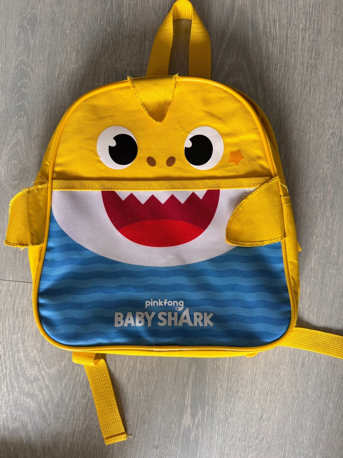 Babyshark rugzak, Ophalen of Verzenden, Zo goed als nieuw