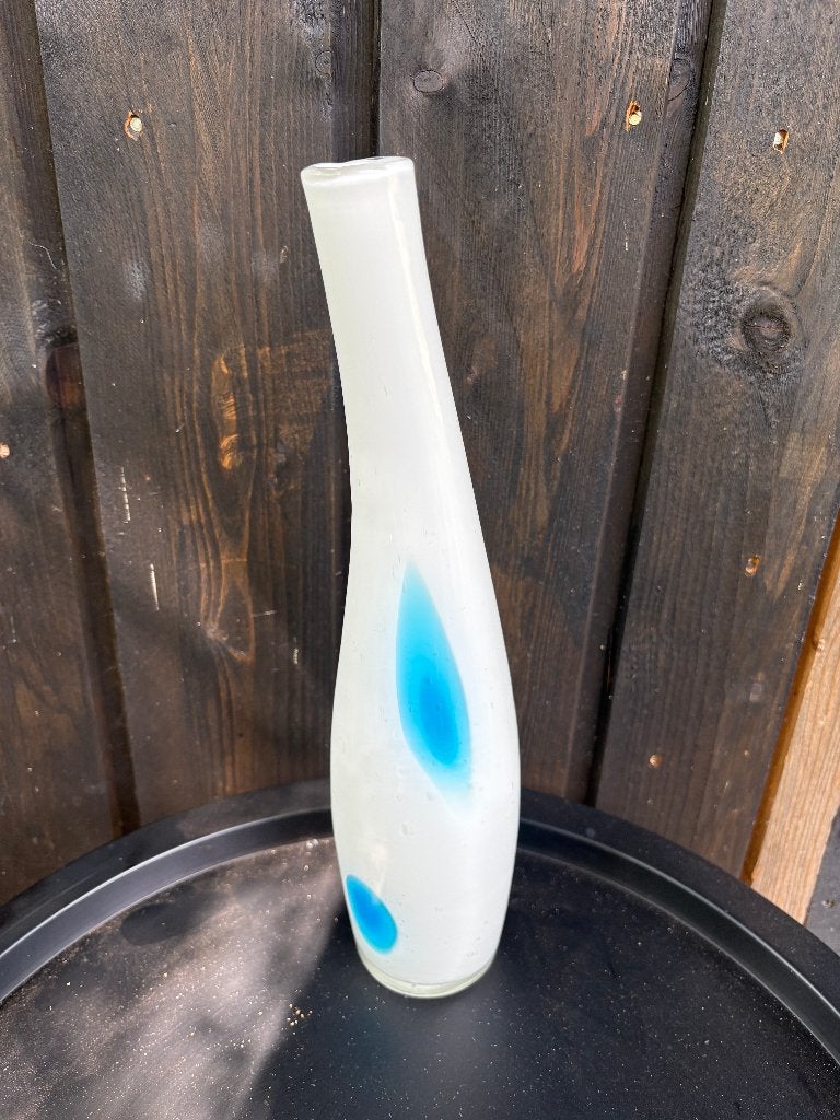 Murano ''Schuine Nek'' Vaasje., Antiquités & Art, Vase, Verre, Enlèvement ou Envoi, Blanc