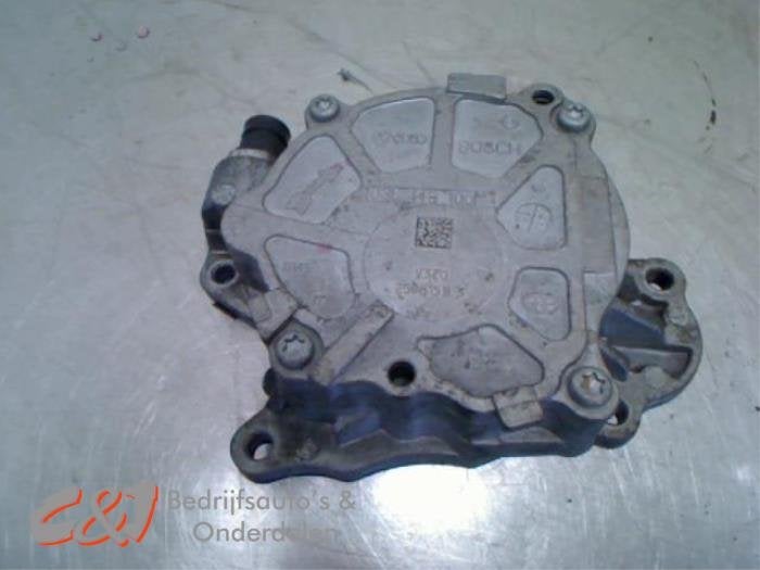 Pompe à vide (diesel) d'un Volkswagen Caddy, Volkswagen, -, 3 mois de garantie, Utilisé