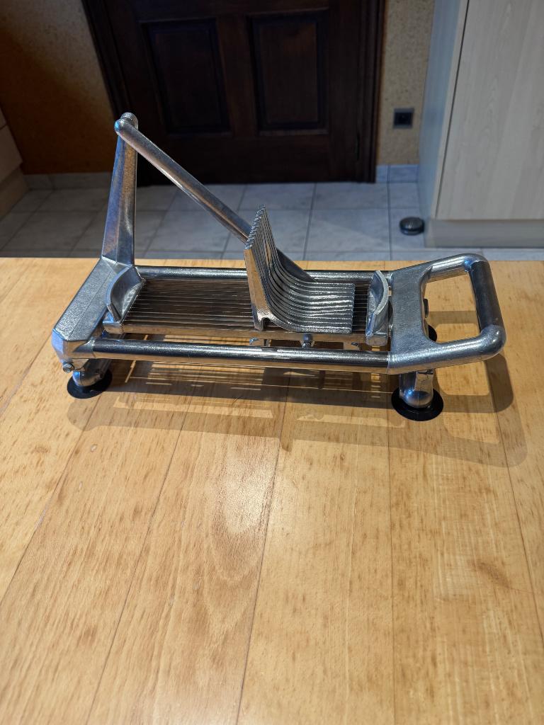 Tomatensnijder professioneel, Ophalen, Zo goed als nieuw, Inox of Chroom