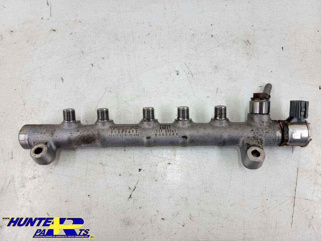 Galerij-injectie Volvo V90 II 2.0 D5 ('16-'22) 31303612, Gebruikt, Ophalen of Verzenden, Volvo, Volvo