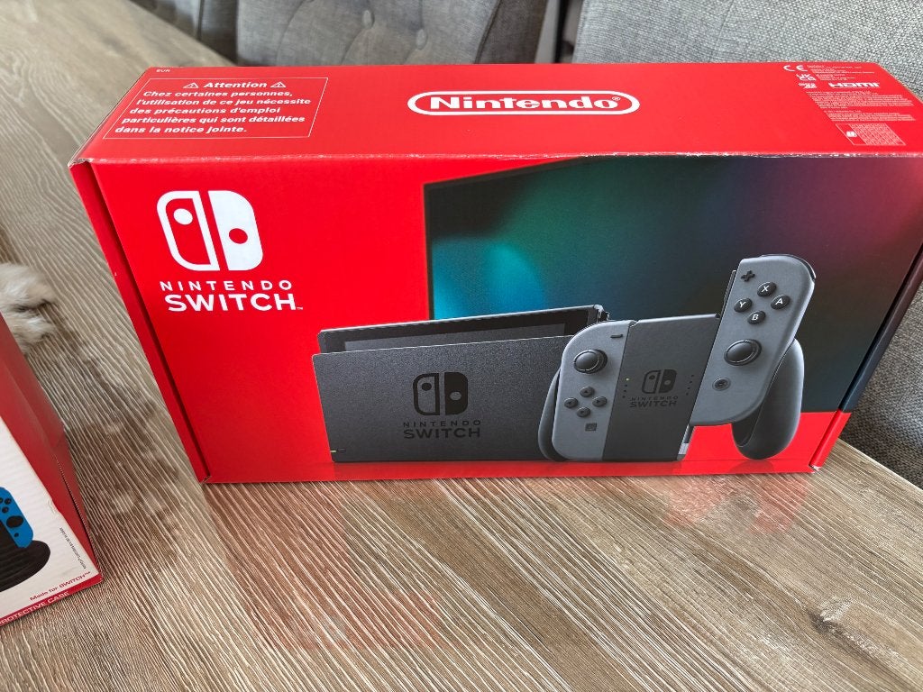 Nintendo switch, Consoles de jeu & Jeux vidéo, Comme neuf, Enlèvement, Switch Original, Avec jeux