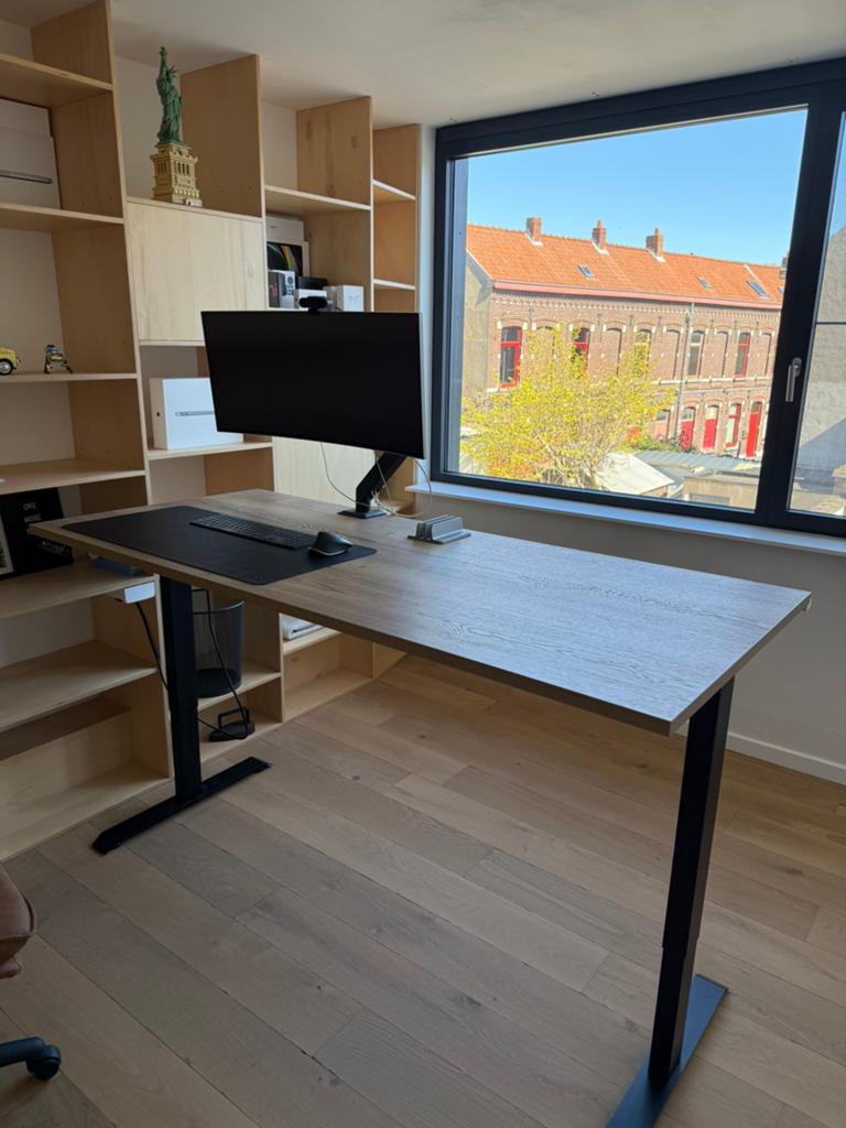 Zit-sta bureau, Huis en Inrichting, Bureaus, Ophalen, Zo goed als nieuw
