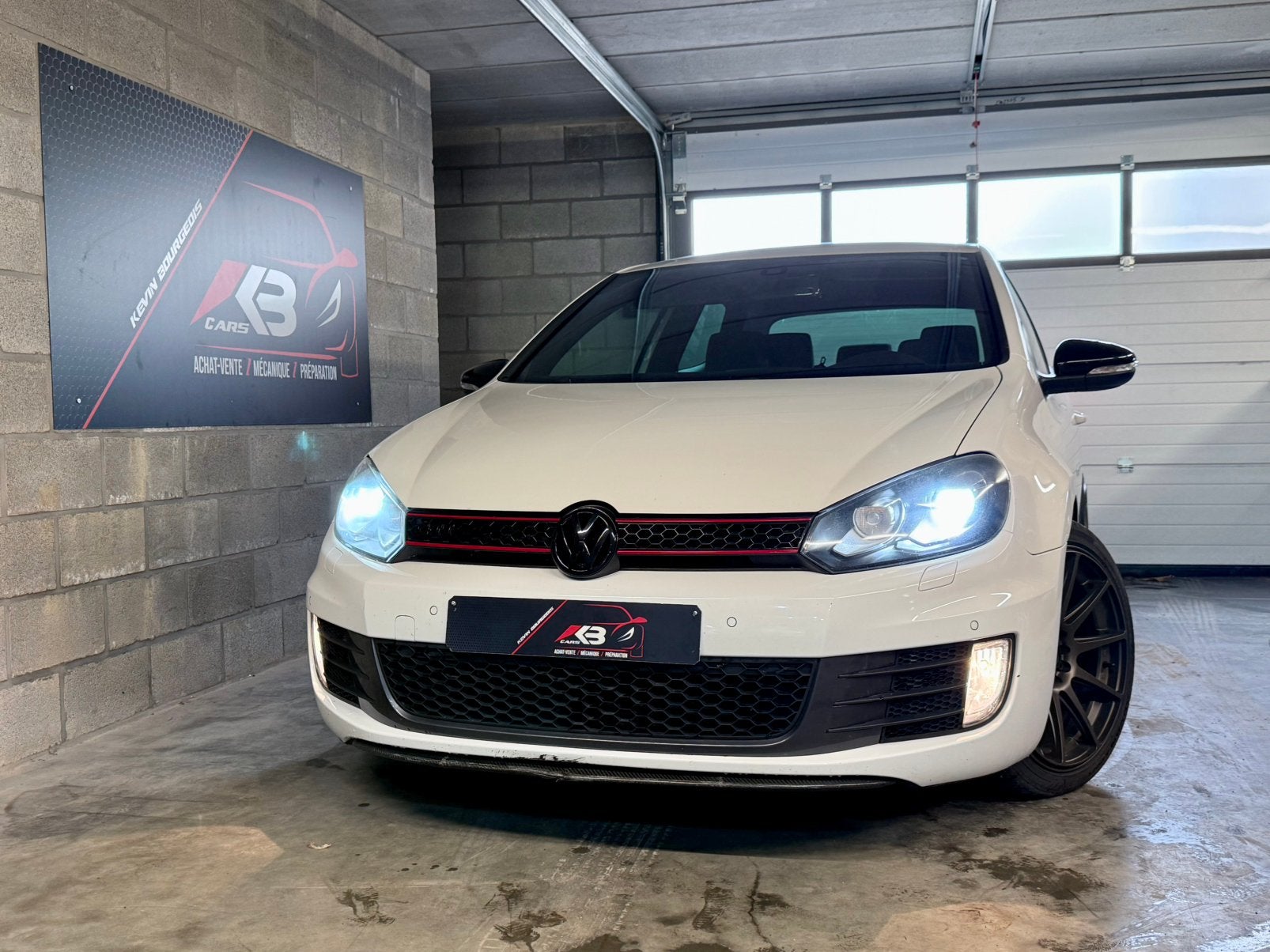 VW Golf 6 GTI • DSG • 180.000 Kms • 2L TSI 211CV, Euro 5, Stof, 4 cilinders, Wit