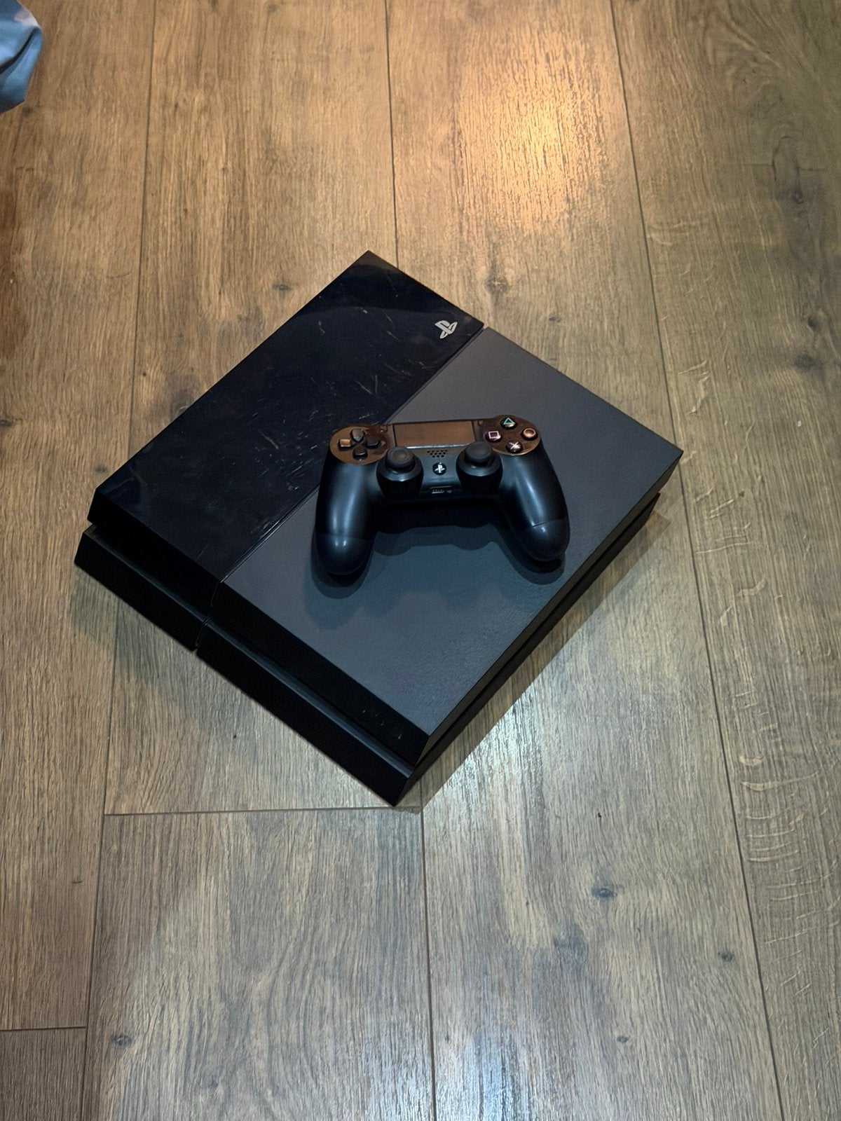 PlayStation 4 fat + une manette, Consoles de jeu & Jeux vidéo, Enlèvement, Comme neuf