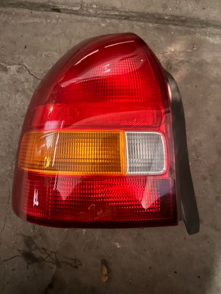 Achterlicht links Honda Civic 3 deurs Hatchback 1997 1.4i, Enlèvement, Honda