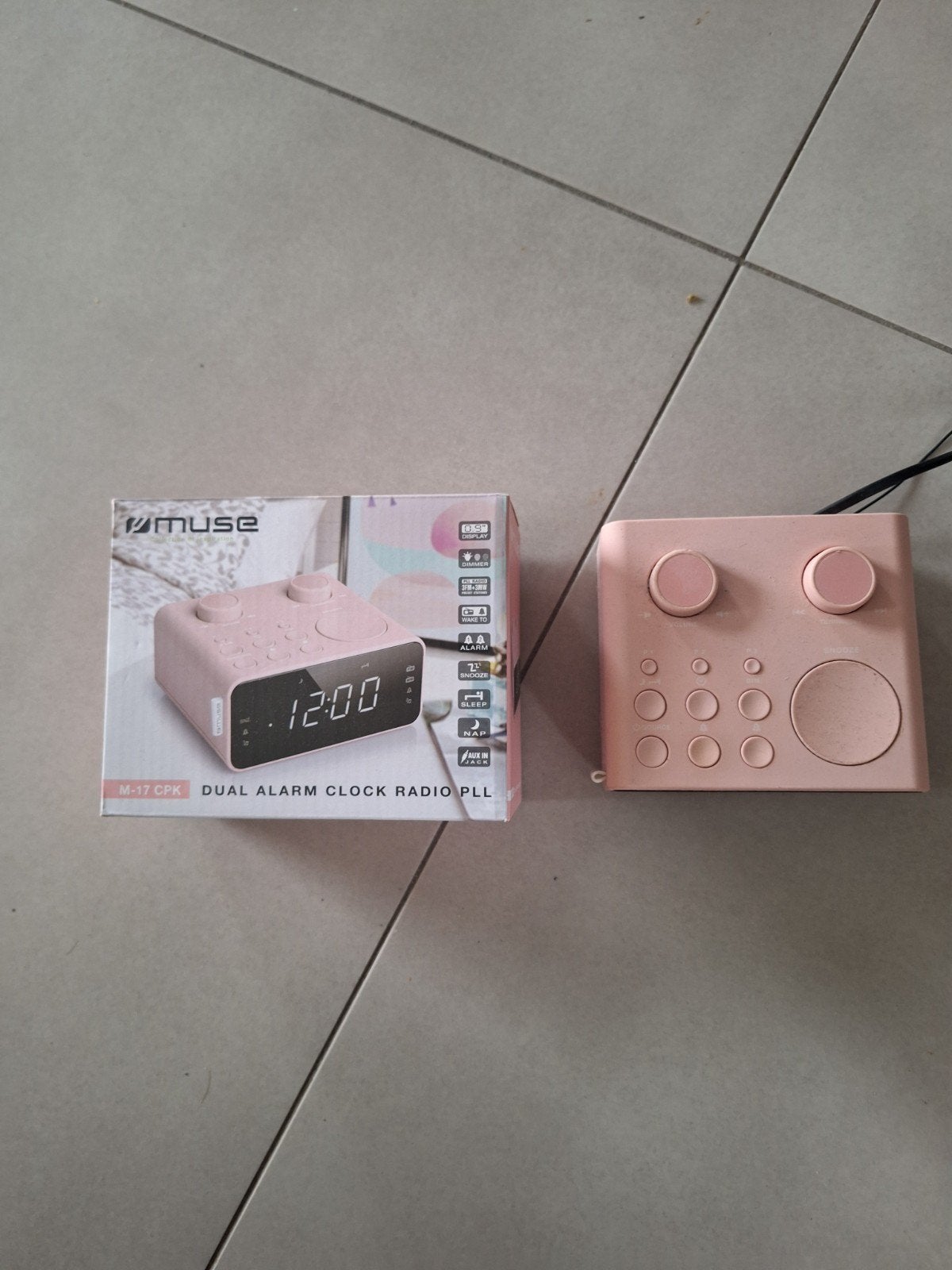 Roze Digitale wekkerradio, Elektronische apparatuur, Ophalen of Verzenden, Gebruikt, Digitaal