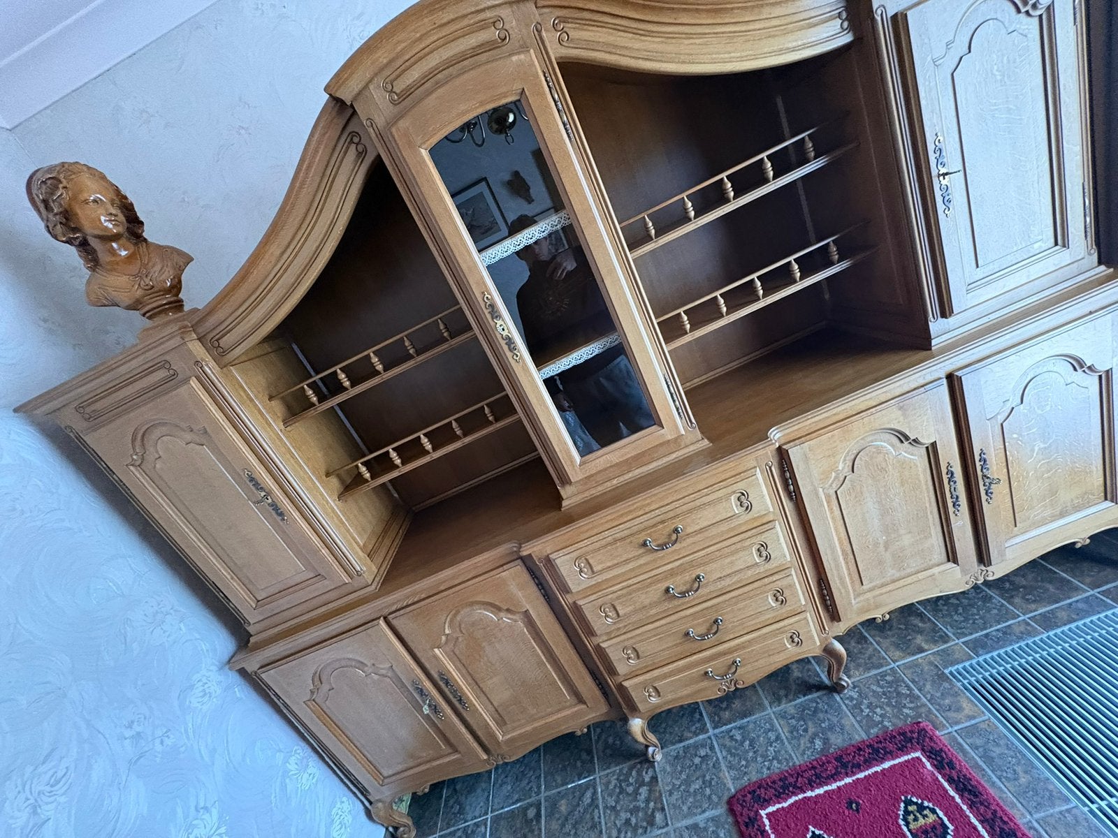 Eiken kast te koop wegens overlijden grootvader en verhuis, Ophalen