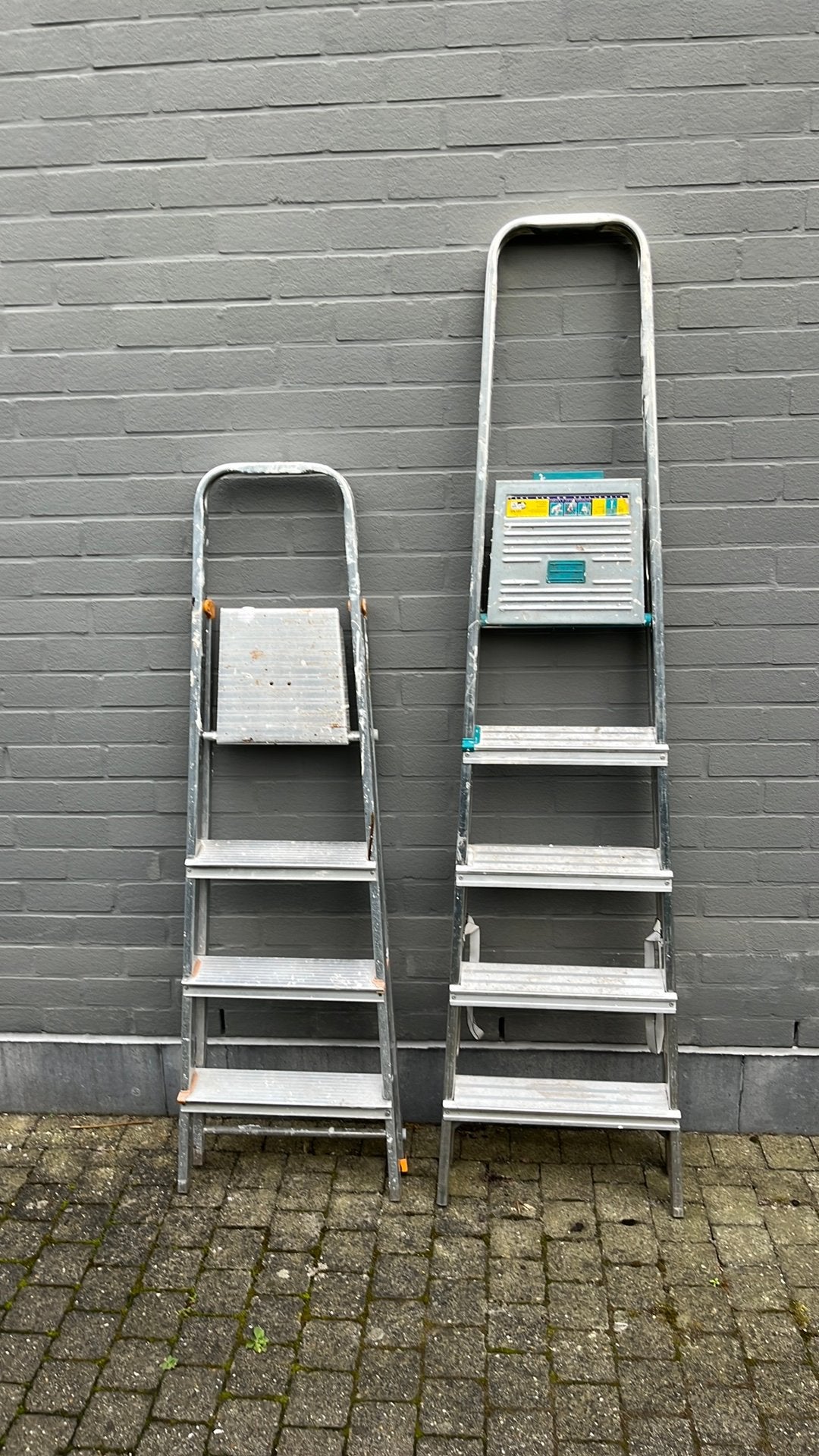2 trapladdes, Ophalen, Gebruikt, Ladder, Opvouwbaar of Inschuifbaar