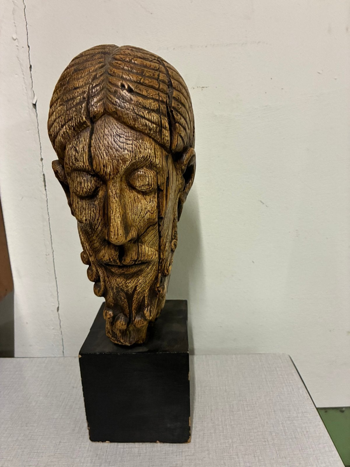 Replica Christus kromme kruis, Gepatineerd, Ophalen of Verzenden, 20 - 50 cm, Overige materialen