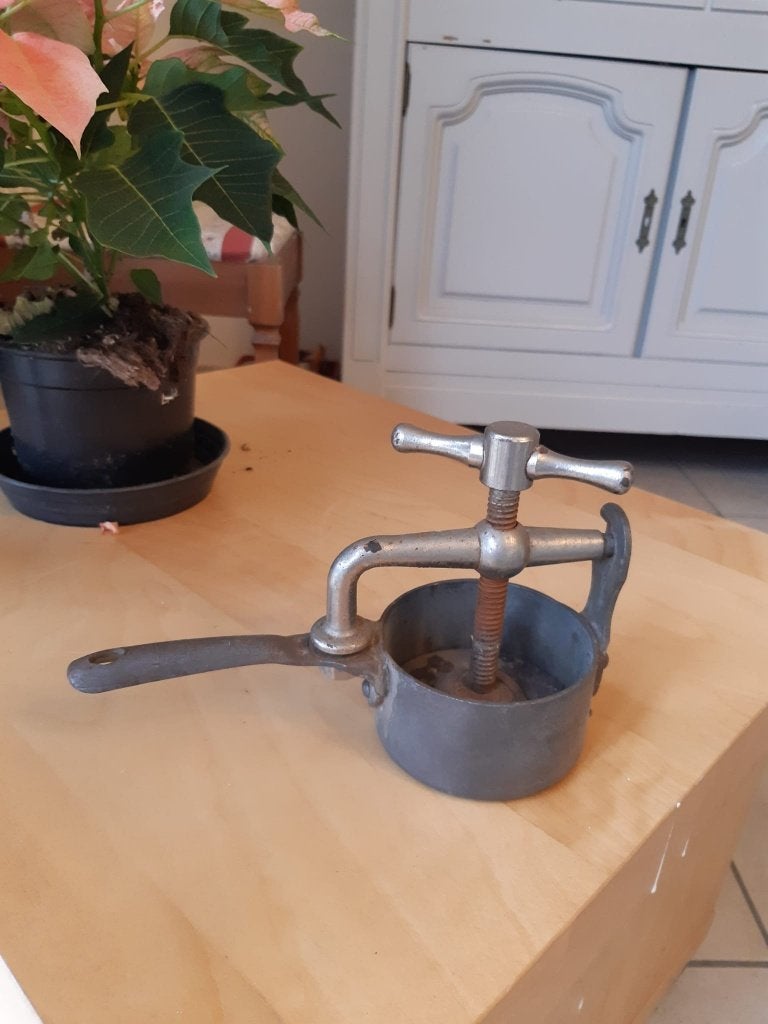 Ancienne presse à fruit ou à viande - fer, Enlèvement ou Envoi