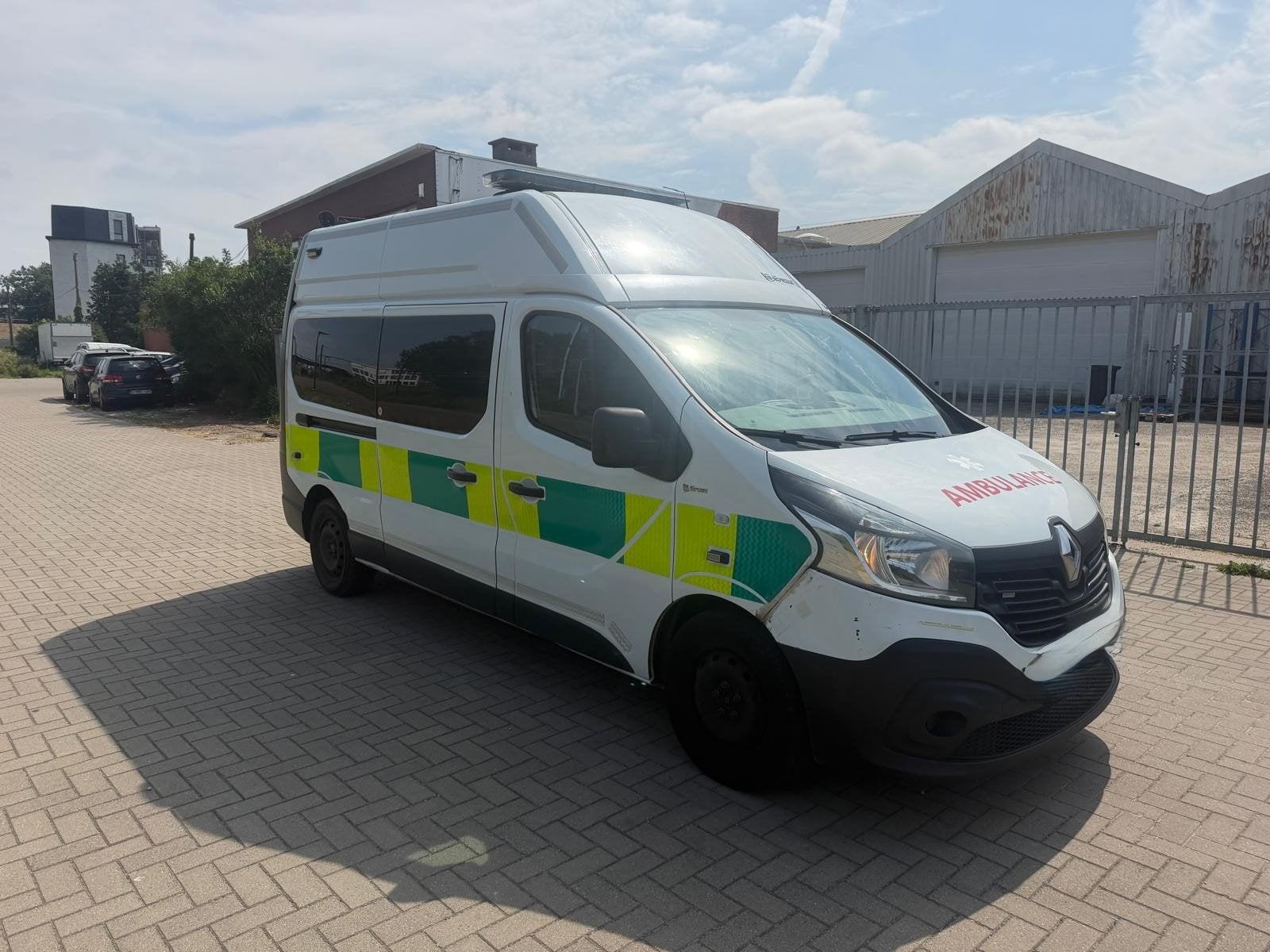 AMBULANCE RENAULT TRAFIC 1.6TDCI 2018 419000KM AC EURO6B, Autos, Achat, Euro 6, 5 portes, Diesel