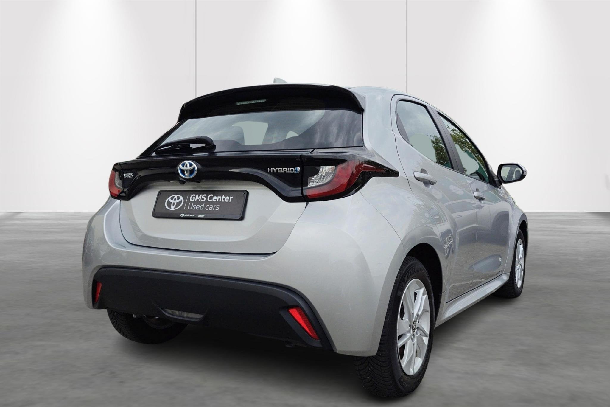 Toyota Yaris 1.5 VVT-i Hybrid Dynamic e-CVT + Verwarmde zete, Automatische klimaatregeling, Gebruikt, Zwart, 116 pk