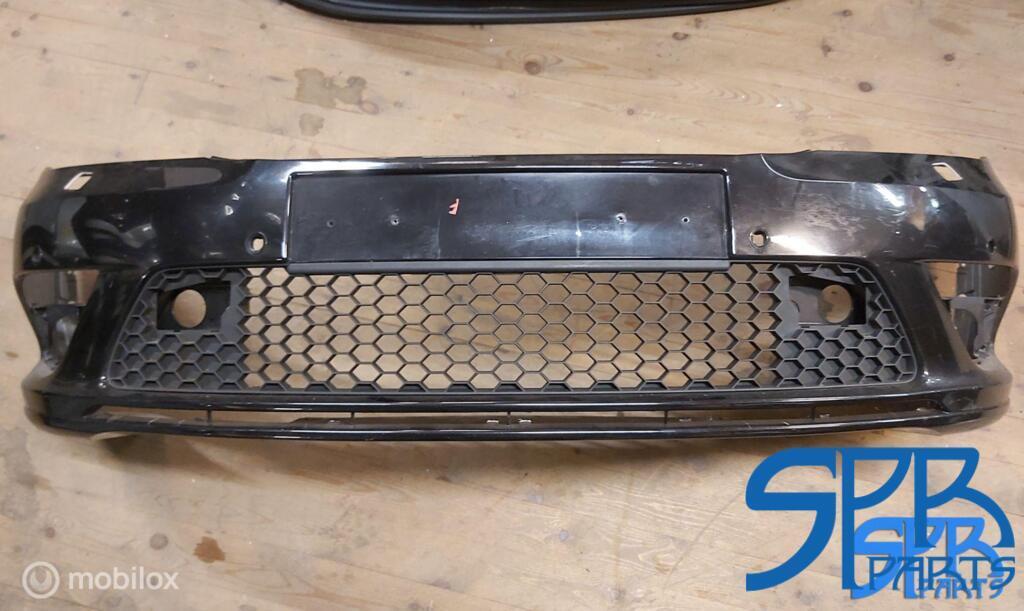 Voorbumper SKODA OCTAVIA III RS FACELIFT 1Z0807221R PDC SRA, Utilisé, Skoda, Avant, Skoda
