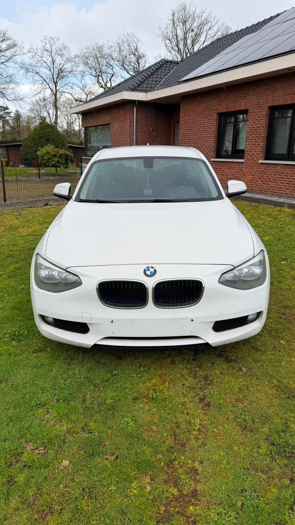 BMW 116d*zo mee te nemen*, Auto's, Euro 5, Zwart, 1600 cc, Wit