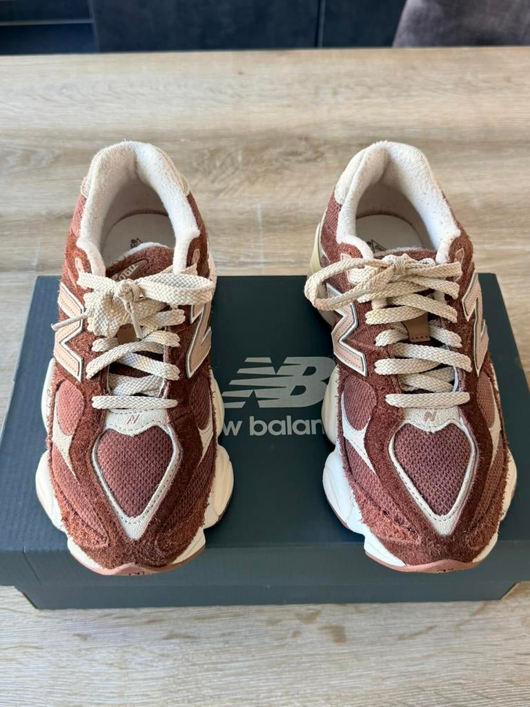 New balance 9060 marron taille 38, Ophalen, Zo goed als nieuw