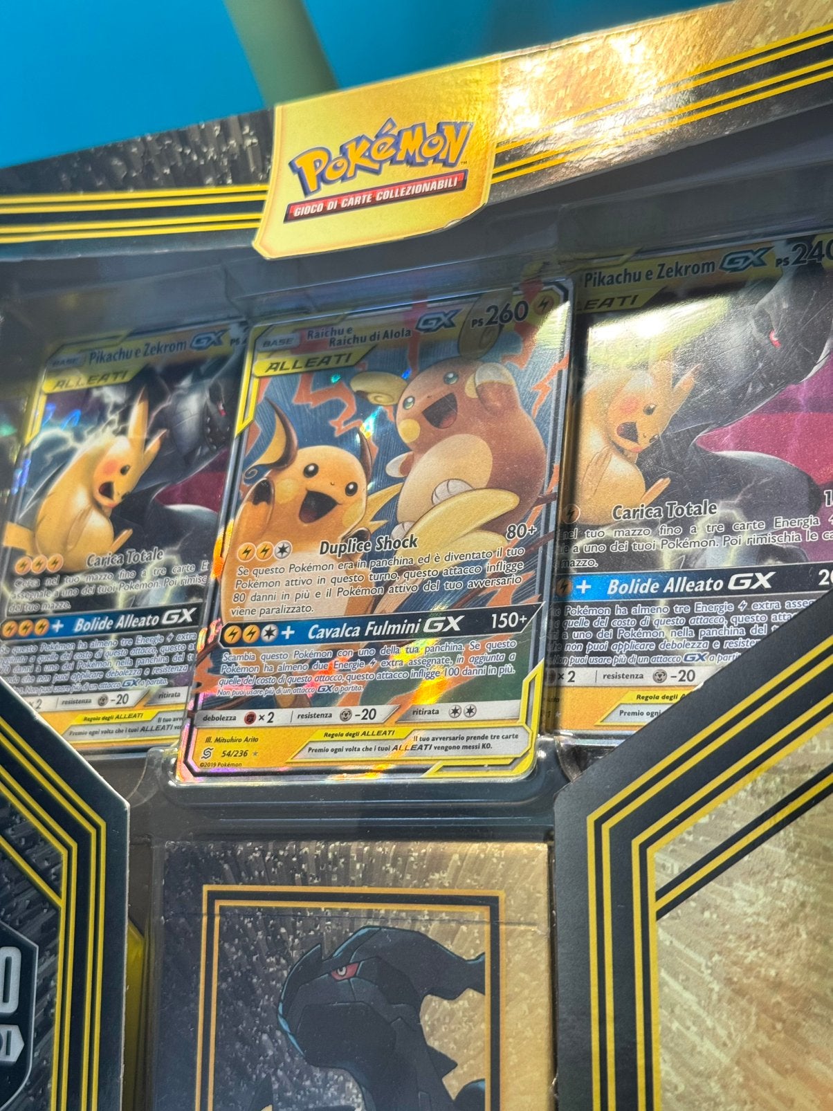 Pikachu & Zekrom doos - Pokémon kaarten - Italiaans - Sealed, Hobby en Vrije tijd, Verzamelkaartspellen | Pokémon, Ophalen of Verzenden