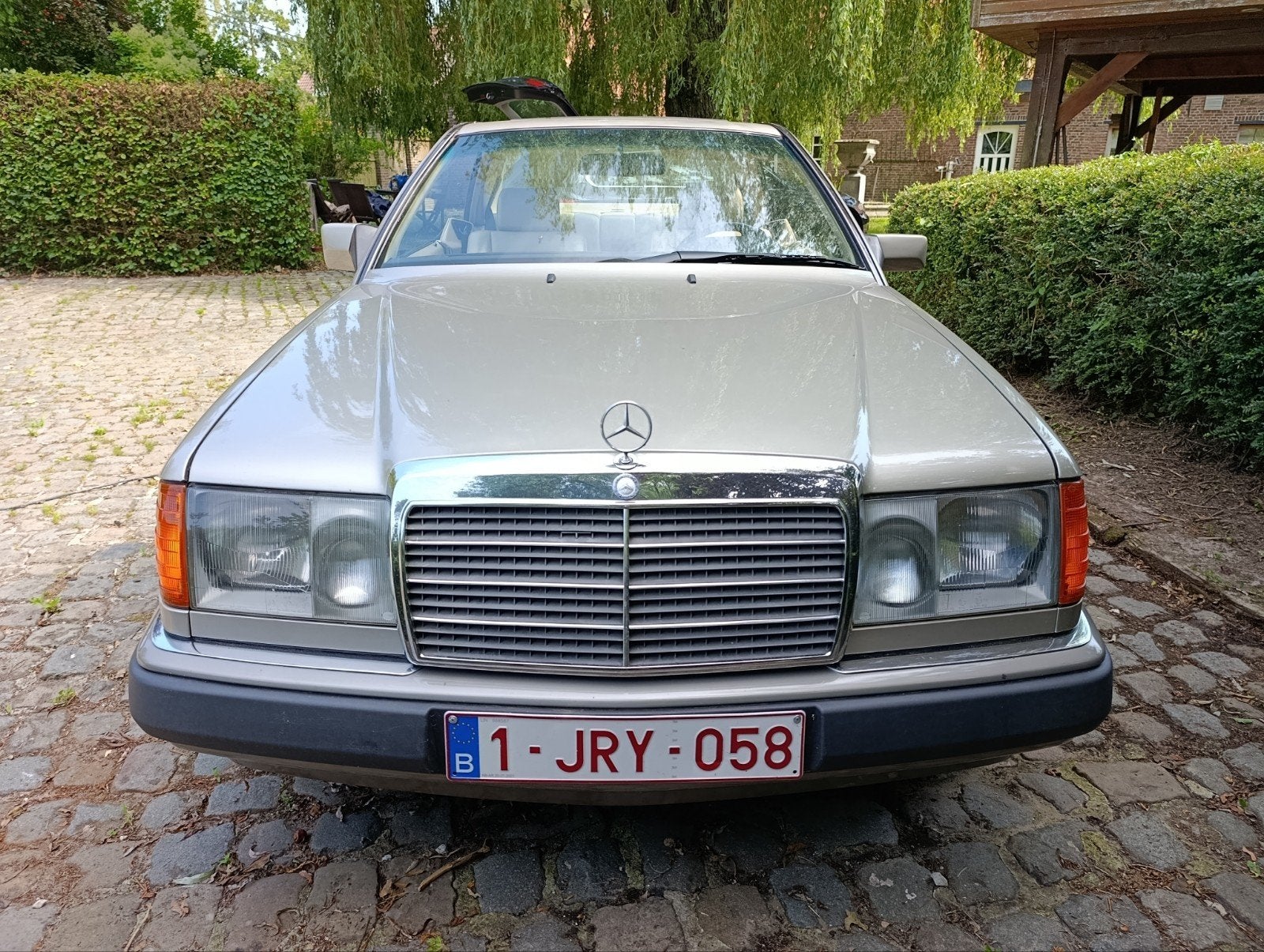 Mercedes w124 230CE, Enlèvement