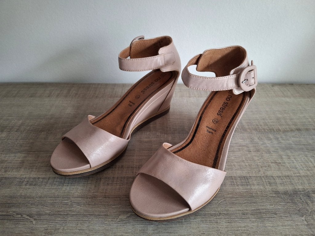 Sandalen met sleehak - No Stress – maat 39, Ophalen, Nieuw, Sandalen of Muiltjes, Roze