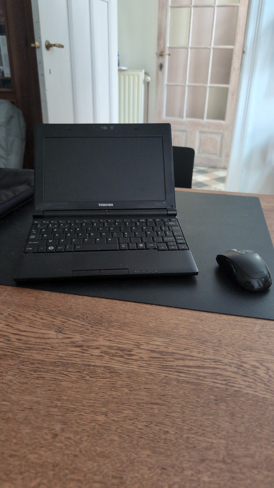 Netbook Toshiba 10.1" + Souris sans fil Microsoft + Housse, Toshiba, Enlèvement, Utilisé, Azerty