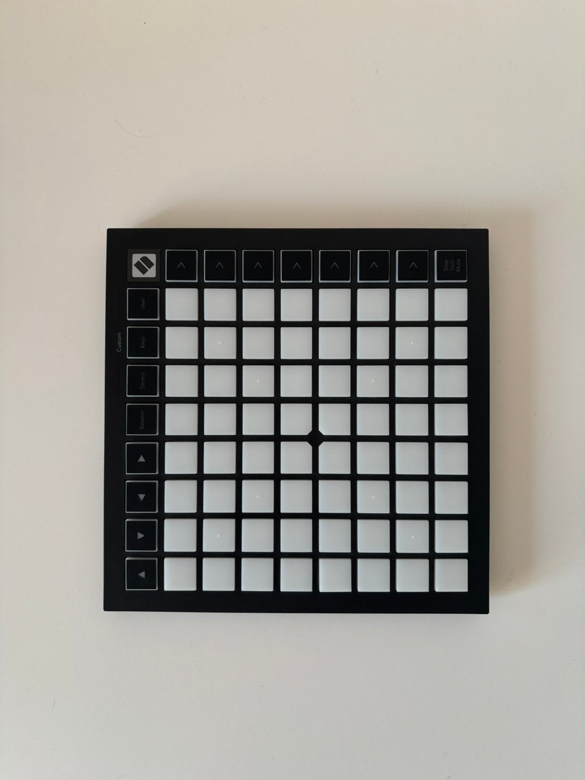 Novation Launchpad Mini MK3, Muziek en Instrumenten, Midi-apparatuur, Ophalen of Verzenden, Zo goed als nieuw