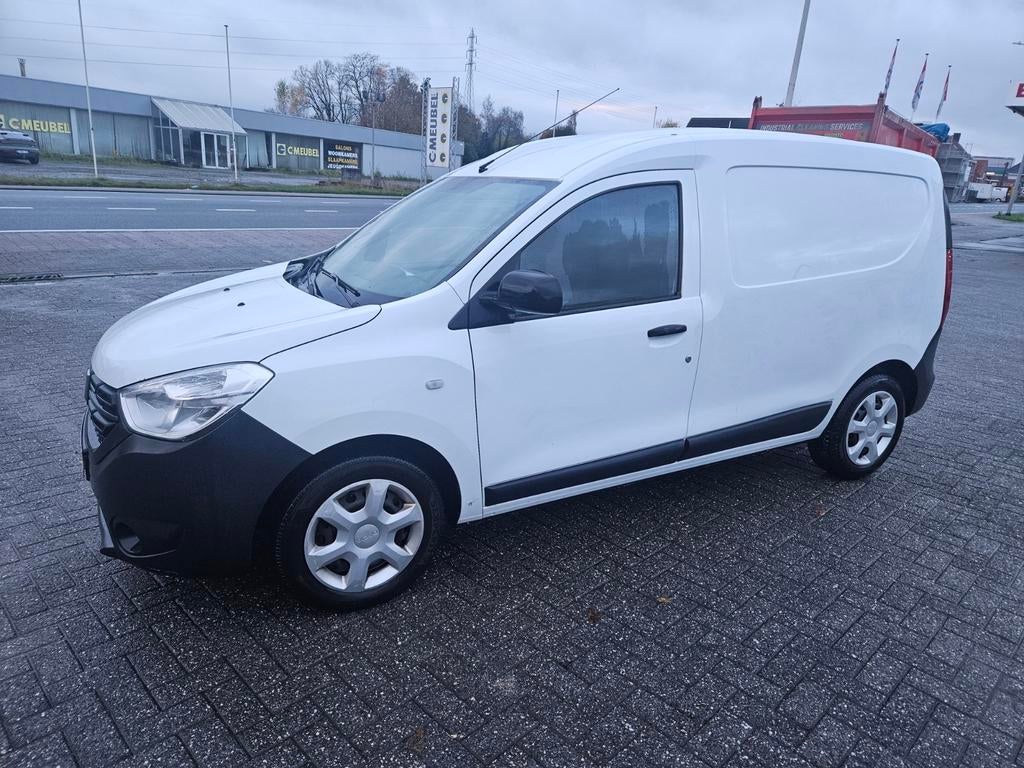 Dacia Dokker à vendre, Autos, Camionnettes & Utilitaires, Dacia, Achat, Euro 6, 2 places