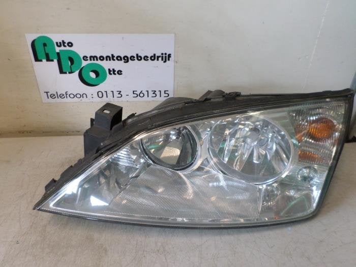 Phare gauche d'un Ford Mondeo (Mondeo 00-), -, 3 mois de garantie, -, -