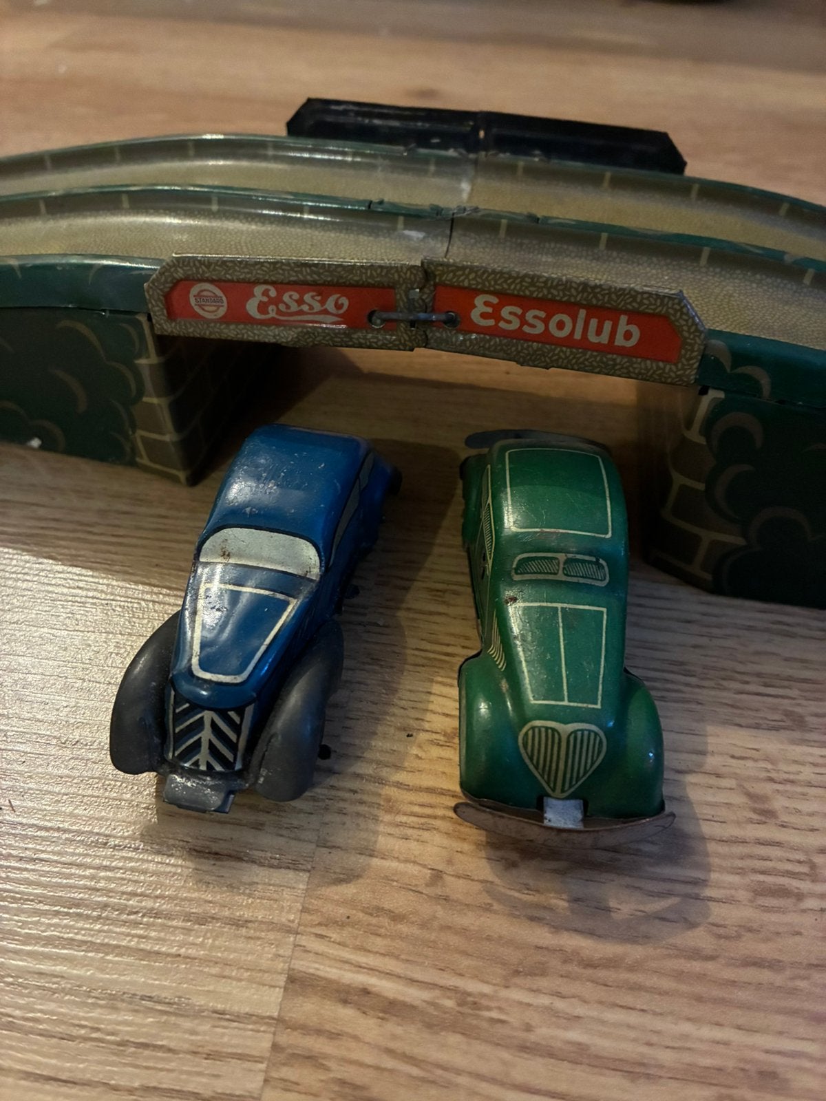 Circuit Tôle Louis Marx Streamline Speedway E50 Esso, Enlèvement ou Envoi, Comme neuf, Circuit