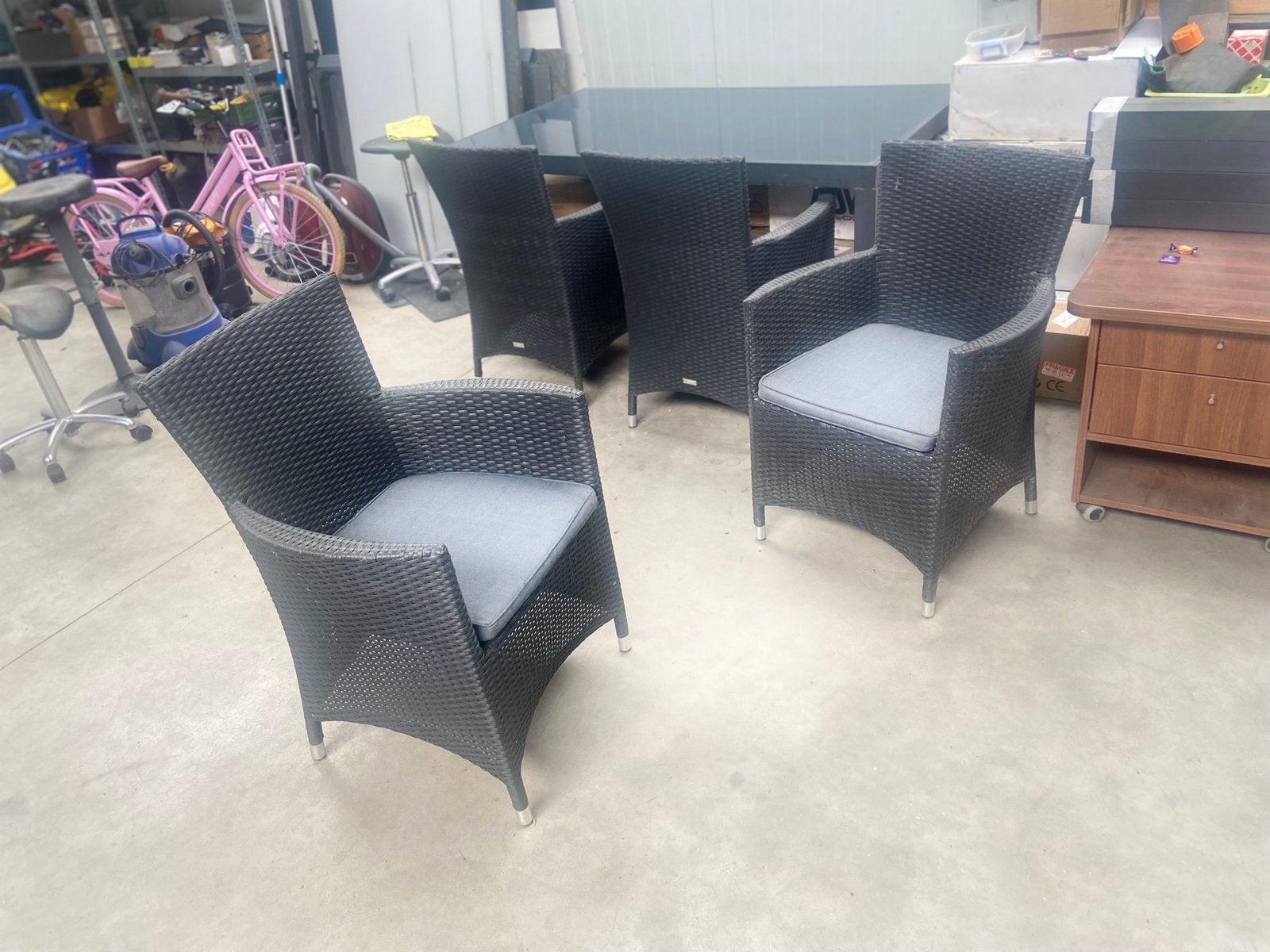 Table de jardin avec 4 chaises, Enlèvement, Comme neuf