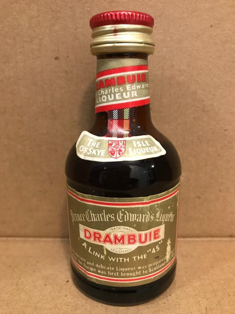 Drambuie Liqueur - Mignonnette d'alcool - 5 cl - Ecosse, Enlèvement ou Envoi, Autres régions, Autres types, Pleine