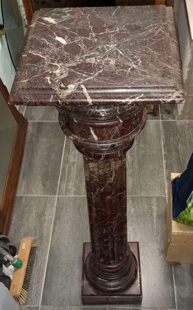 Colonne en marbre brun, Enlèvement, Comme neuf