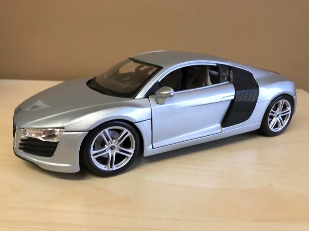 AUDI R8 1/18, Ophalen of Verzenden, Zo goed als nieuw