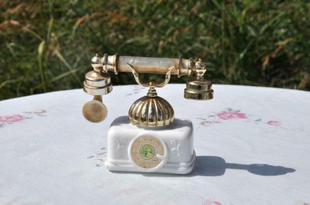 §  bouteille de parfum vintage avon forme telephone, Ophalen of Verzenden, Gebruikt