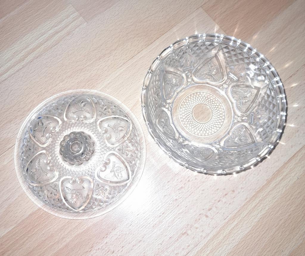 Bonbonnière en verre, Enlèvement ou Envoi