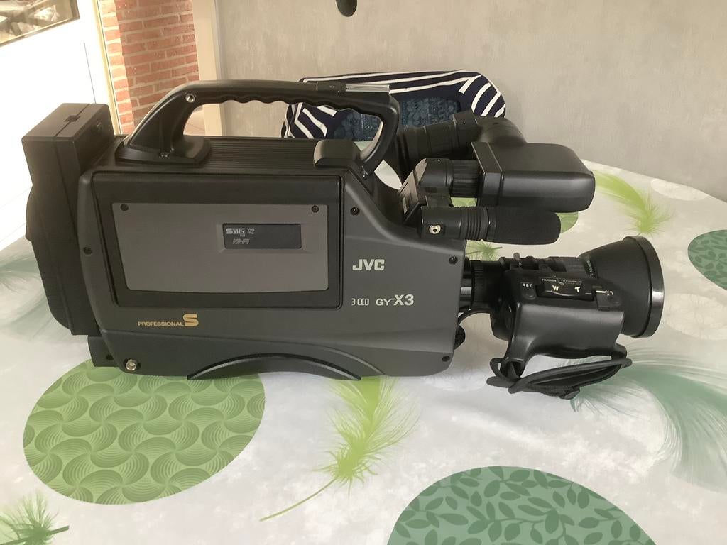 Professionele videocamera JVC, TV, Hi-fi & Vidéo, Caméscopes analogiques, Enlèvement, VHS ou SVHS, Caméra