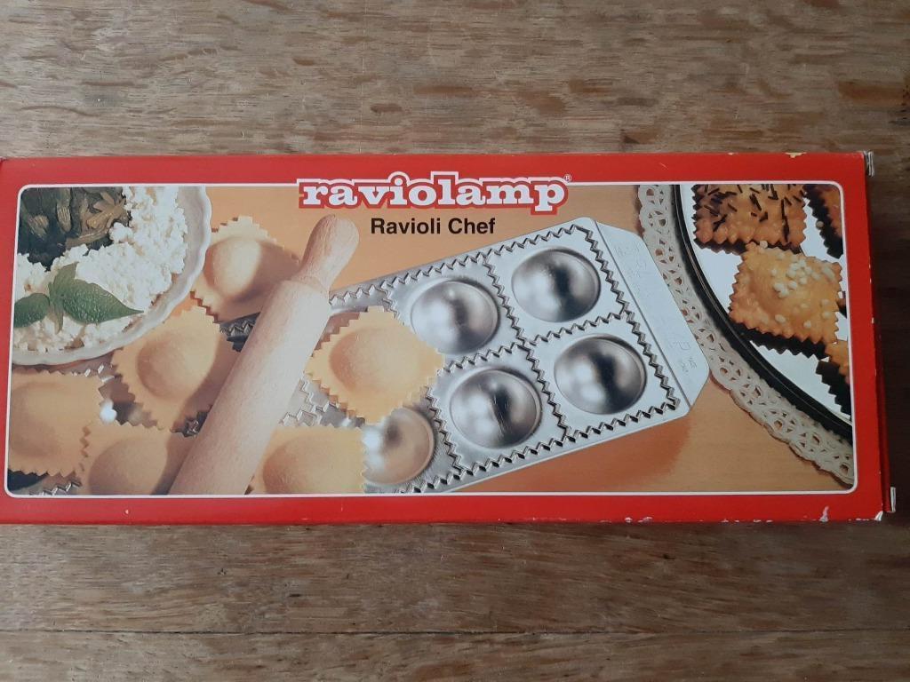 Moule à Raviolis "neuf", Electroménager, Enlèvement ou Envoi