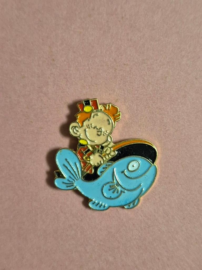 Pin's Spirou, Collections, Broches, Pins & Badges, Enlèvement ou Envoi, Neuf, Insigne ou Pin's