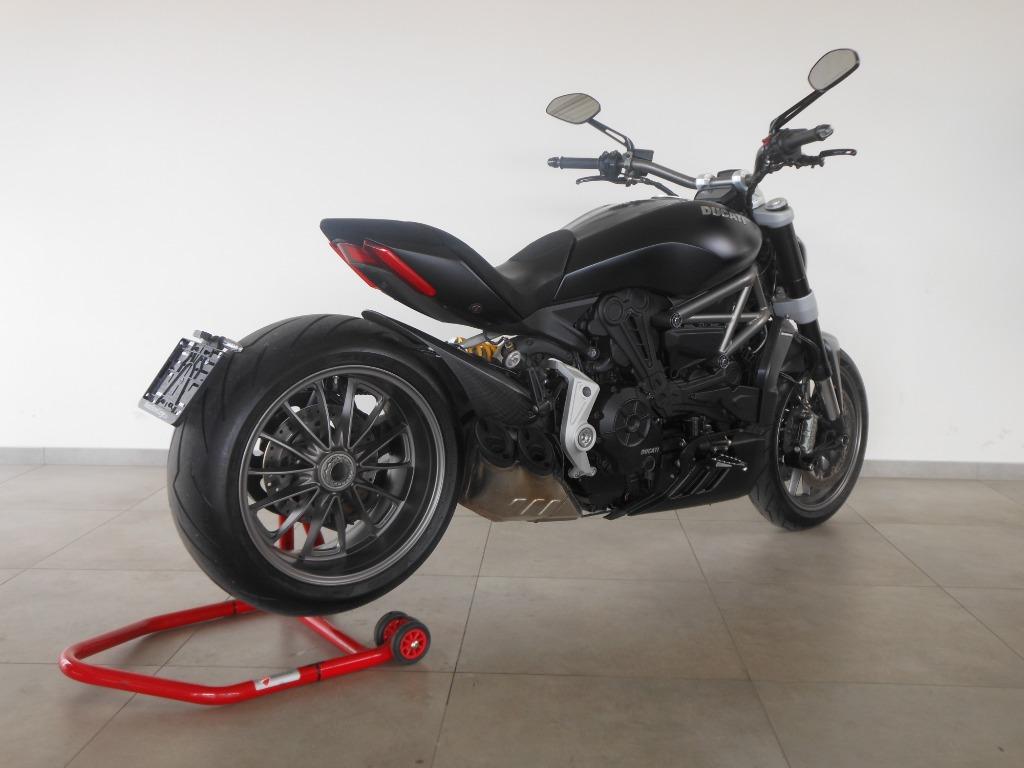 Ducati XDiavel Dark, Entreprise, Plus de 35 kW, 1262 cm³, 4 cylindres