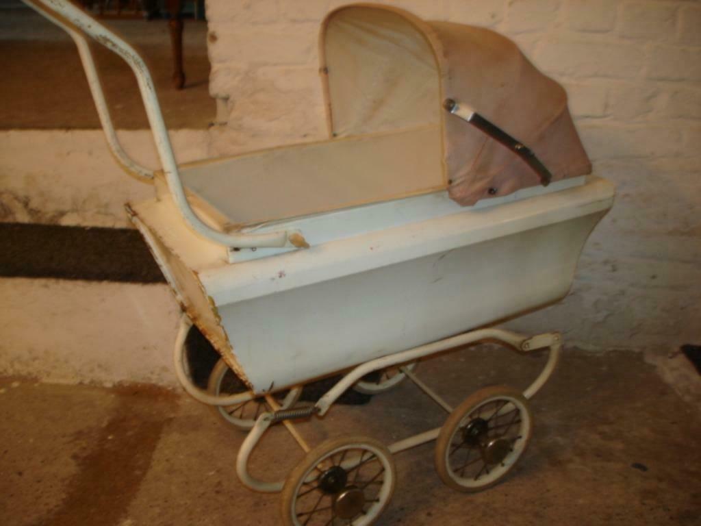 Antieke poppenwagen Superia uit de jaren 40-50, Antiek en Kunst, Ophalen