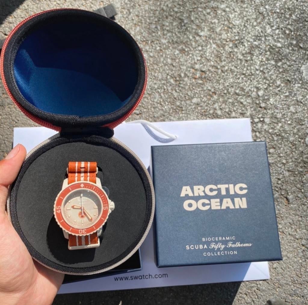 Montre Swatch blancpain Arctic ocean neuf, Enlèvement ou Envoi, Neuf, Swatch