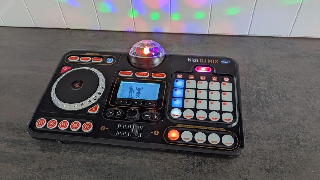 VTech kidi DJ MIX, Enlèvement, Platine