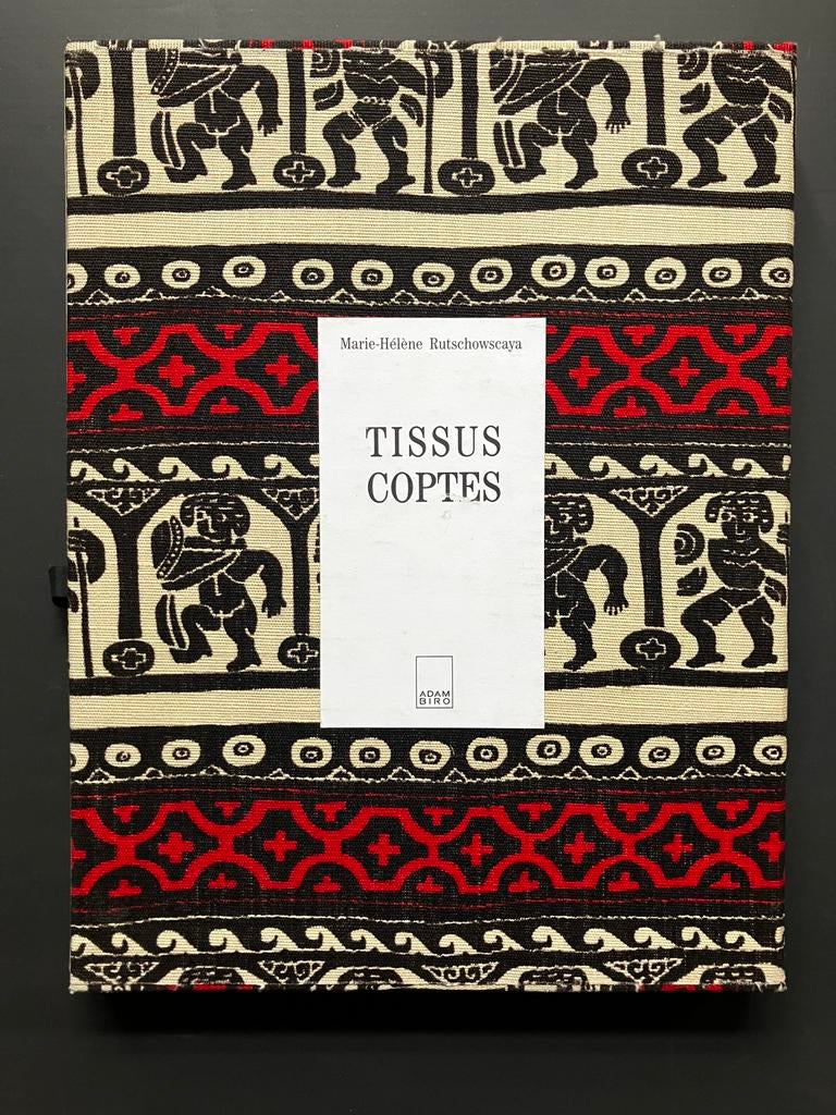 Tissus coptes Rutschowscaya, Enlèvement