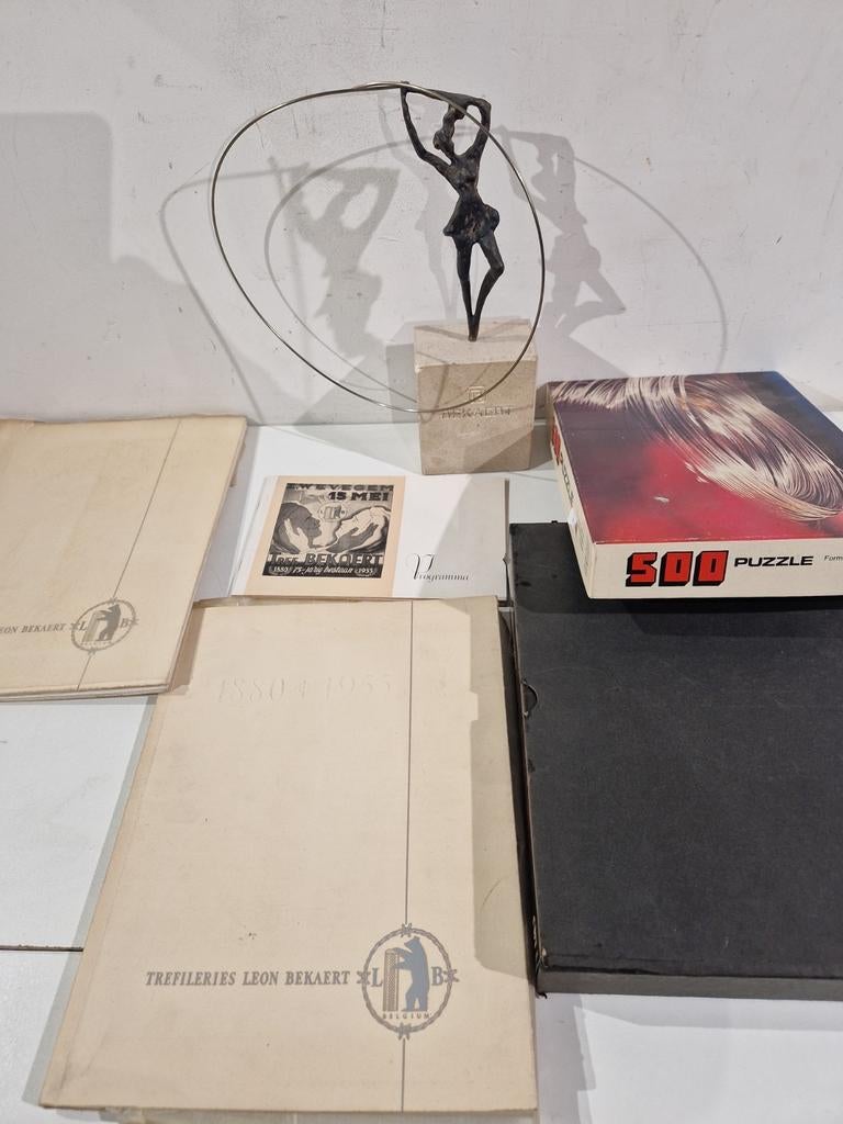 Bekaert , Brons beeld , boek programma , puzzel , 75 en 100, Enlèvement ou Envoi, Comme neuf