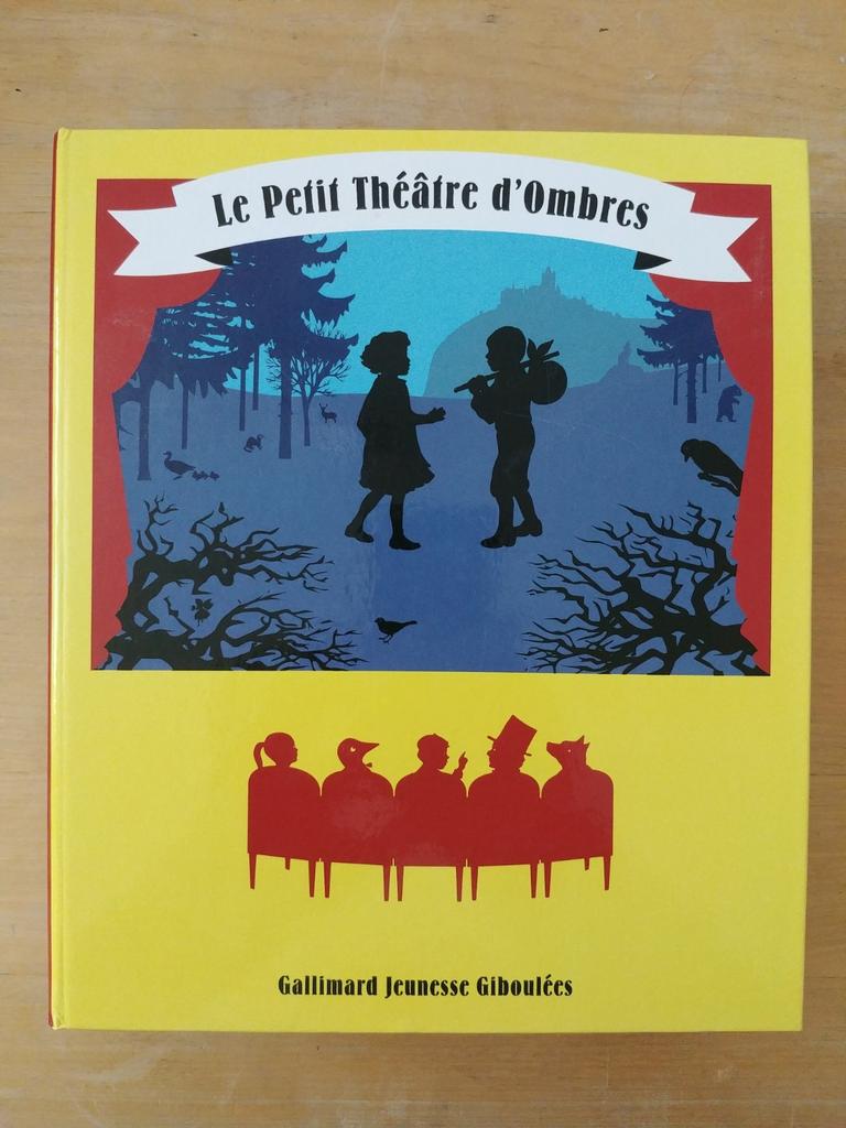 Le petit théâtre d'ombres version théâtre Gallimard jeunesse, Enlèvement ou Envoi, Neuf