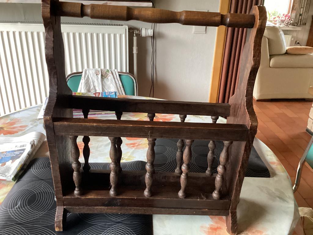 Houten krantenhouder, Enlèvement ou Envoi, Utilisé