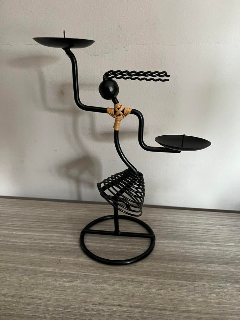 Afrikaans kaarsenhouder, Enlèvement ou Envoi, Chandelier