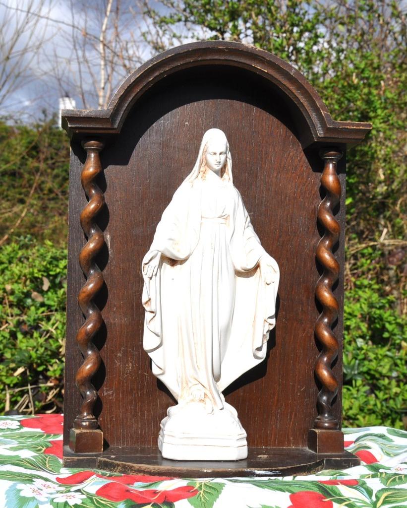 vierge écrasant le serpent avec support mural en bois, Enlèvement ou Envoi