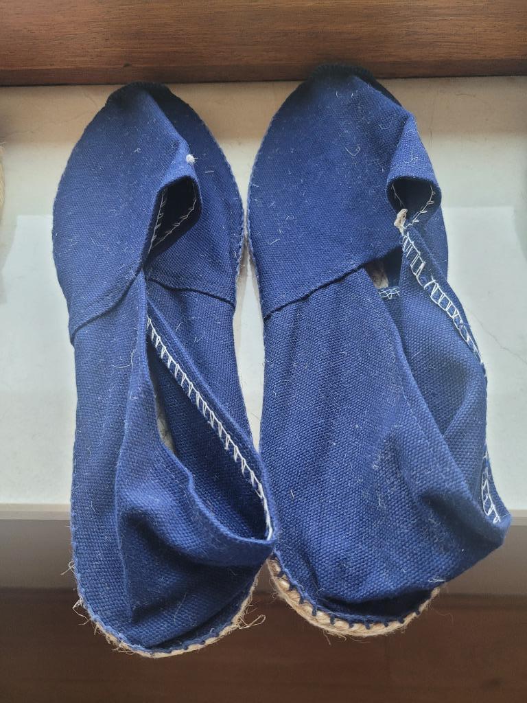 Paire d’espadrilles – bleu – pointure 42, Vêtements | Hommes, Chaussures, Neuf, Enlèvement ou Envoi, Espadrilles et Mocassins