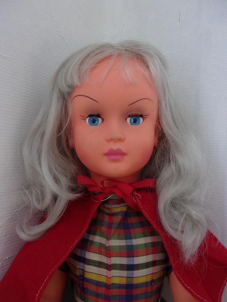 rare grande poupée avec cheveux gris, Enfants & Bébés, Enlèvement ou Envoi, Utilisé, Autres types